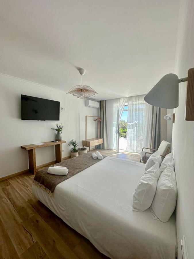 Pure Flor de Esteva - Bed&Breakfast Vila do Bispo Exterior foto