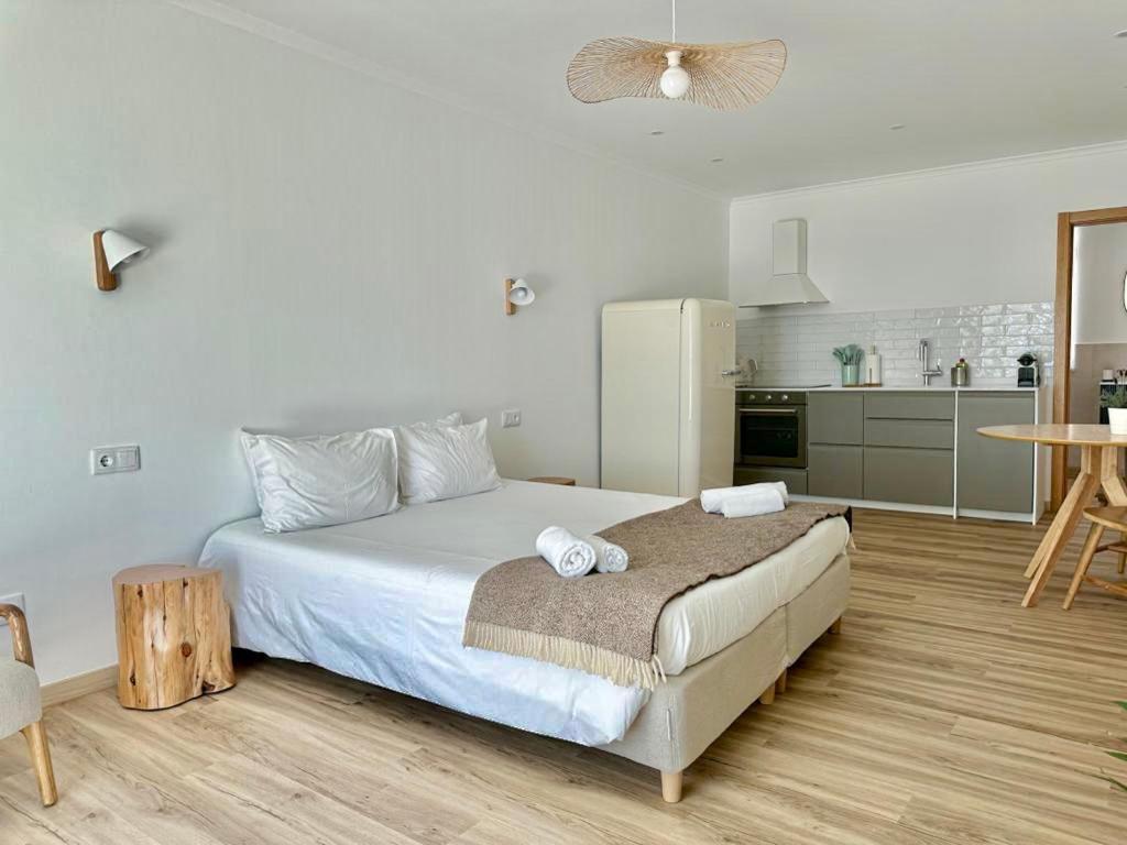 Pure Flor de Esteva - Bed&Breakfast Vila do Bispo Exterior foto